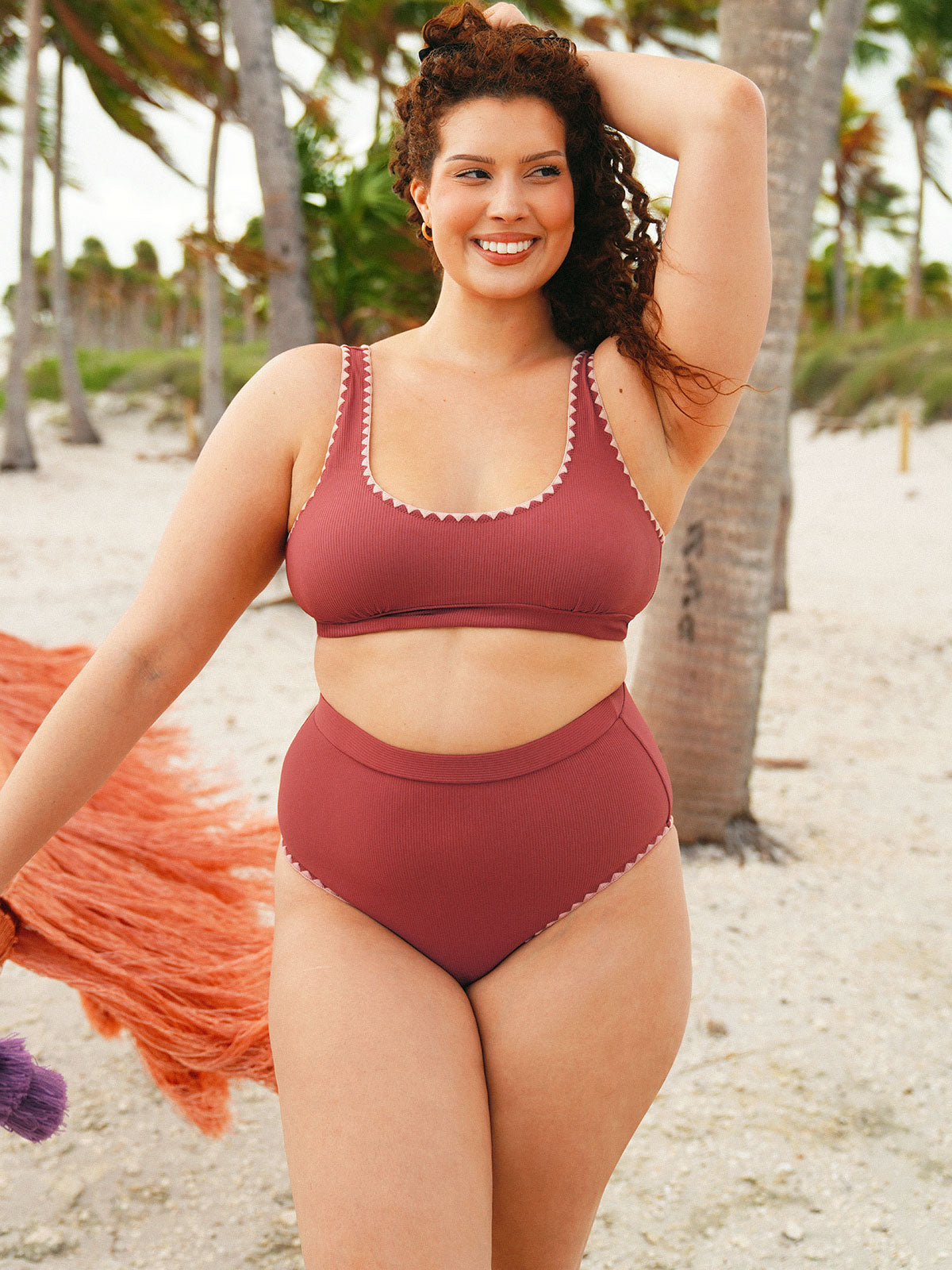 7RV01107_f9c21aac-3cb6-4d0c-9d34-bc7672734c2c Contrast Stitch Longline Plus Size Bikini Top - Image 1