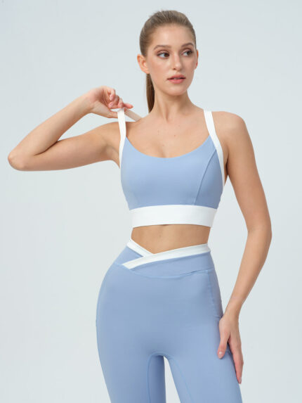 Light Blue Contrast U Neck Sports Bra - Light Support