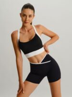 Black Contrast U Neck Sports Bra - Light Support - Image 7